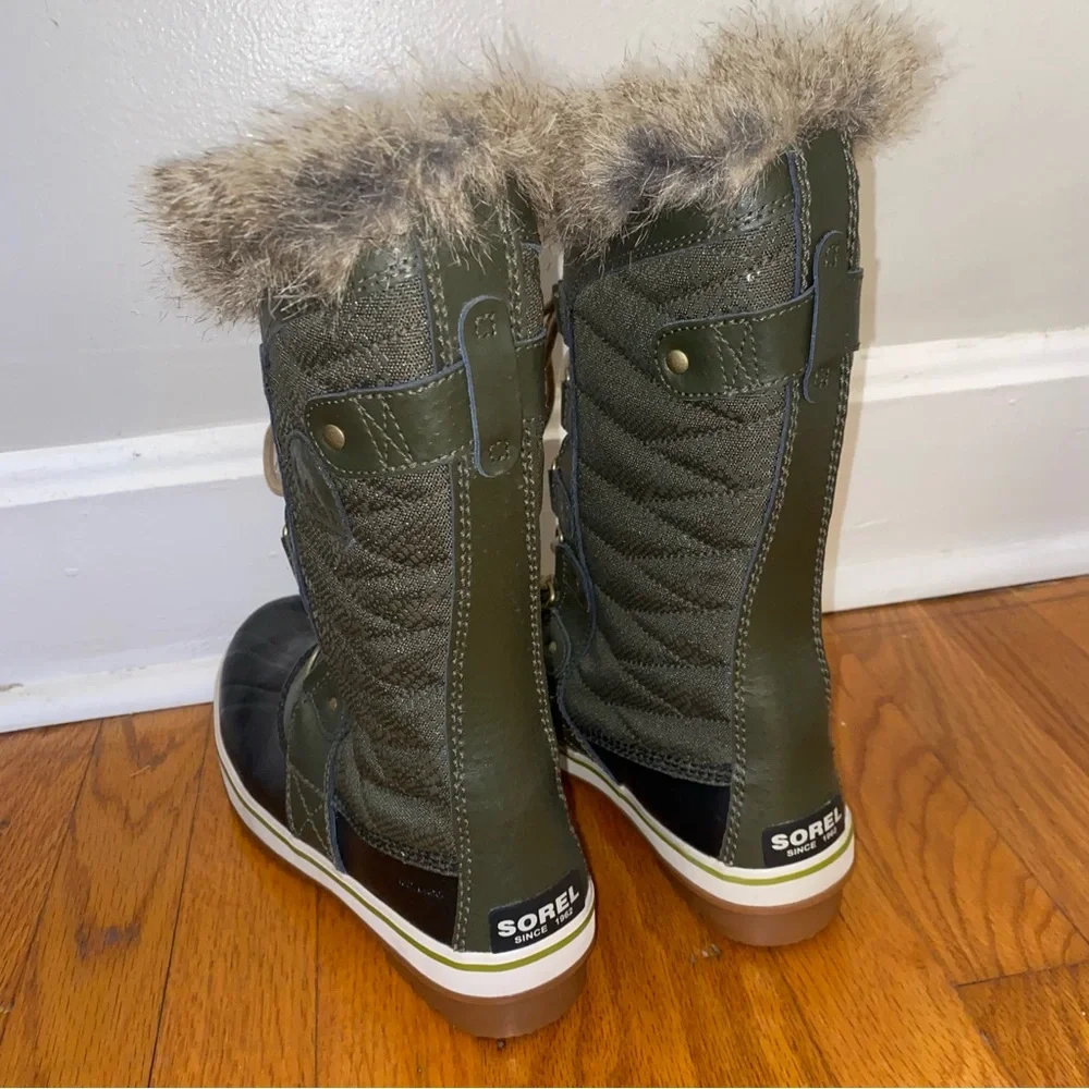 Sorel Sz 7.5 Green Tofino II Faux Fur Lined Snow Boots Calf Height